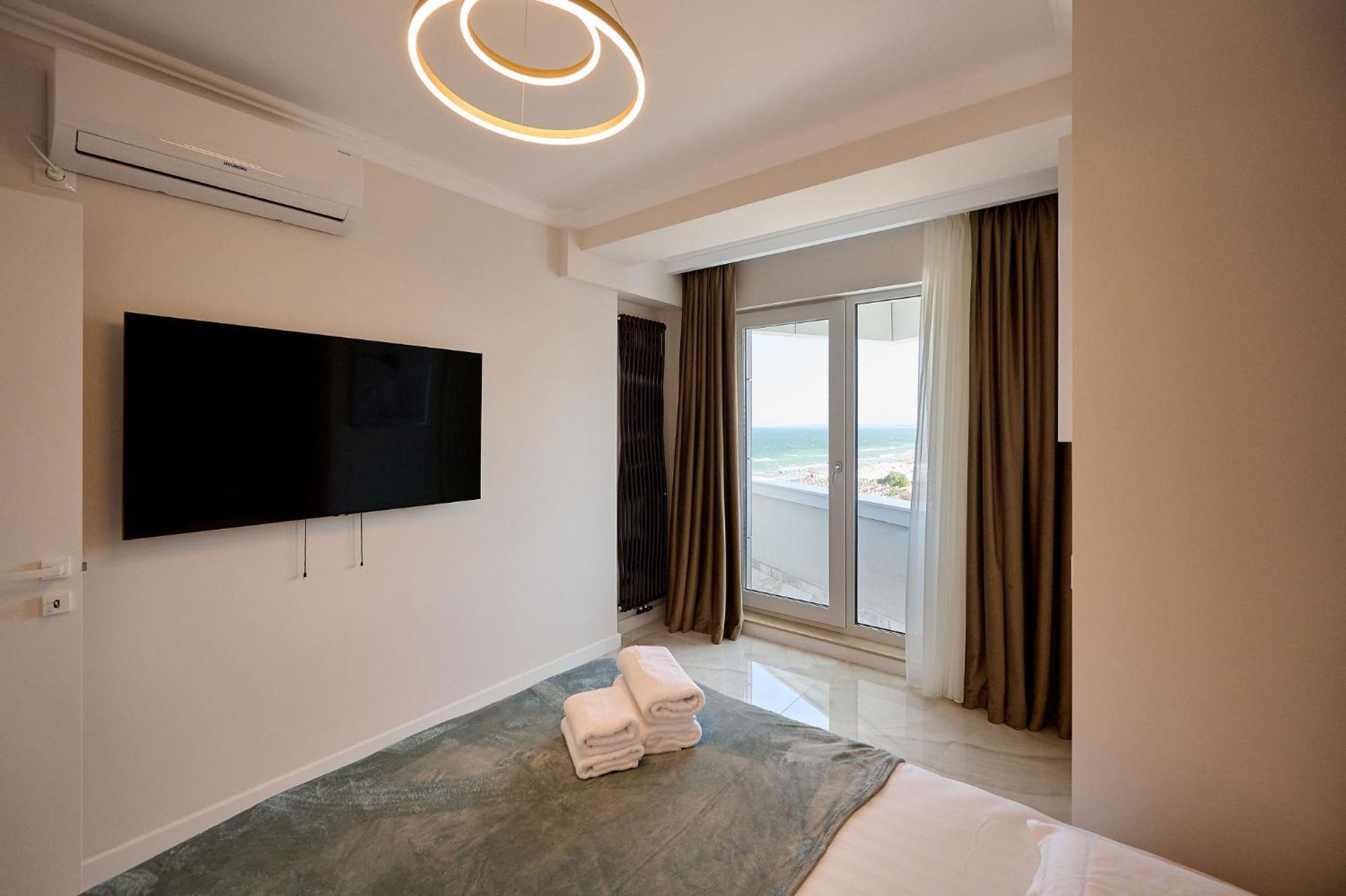 Beach Bliss Apartment In Infinity Beach Resort Parking Mamaia Esterno foto