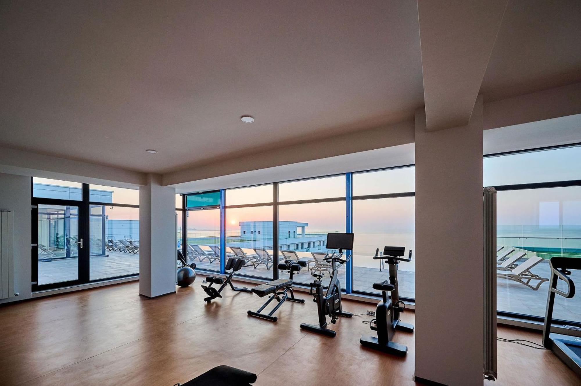 Beach Bliss Apartment In Infinity Beach Resort Parking Mamaia Esterno foto
