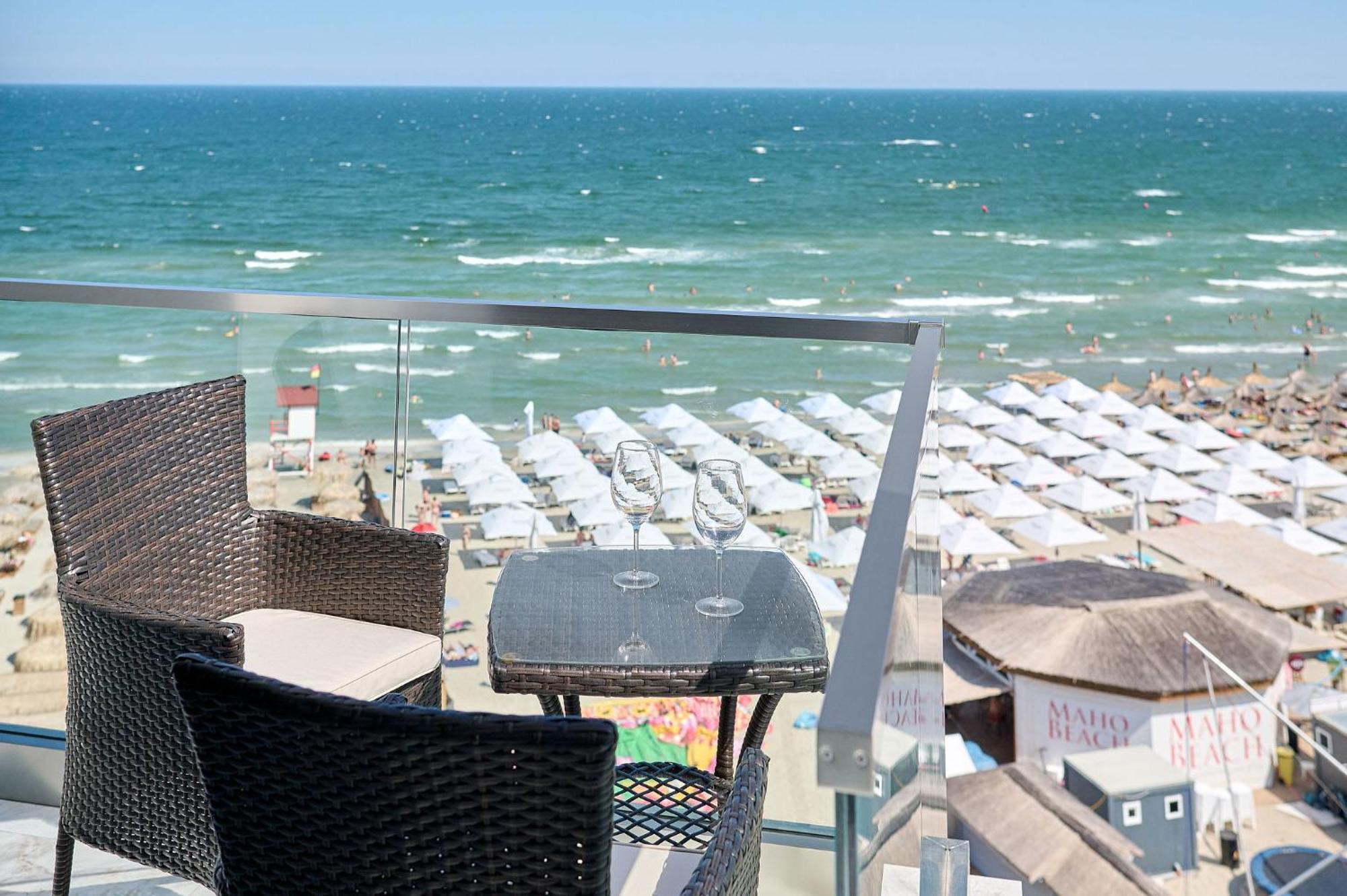 Beach Bliss Apartment In Infinity Beach Resort Parking Mamaia Esterno foto